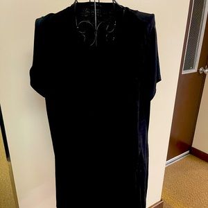 Motherhood MATERNITY black short sleeve nursing shirt wore 1 size L